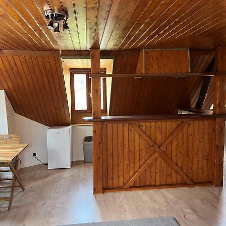 Top Floor Apartment With Mountain Views In The Centre Of Argeles Gazost Exterior photo